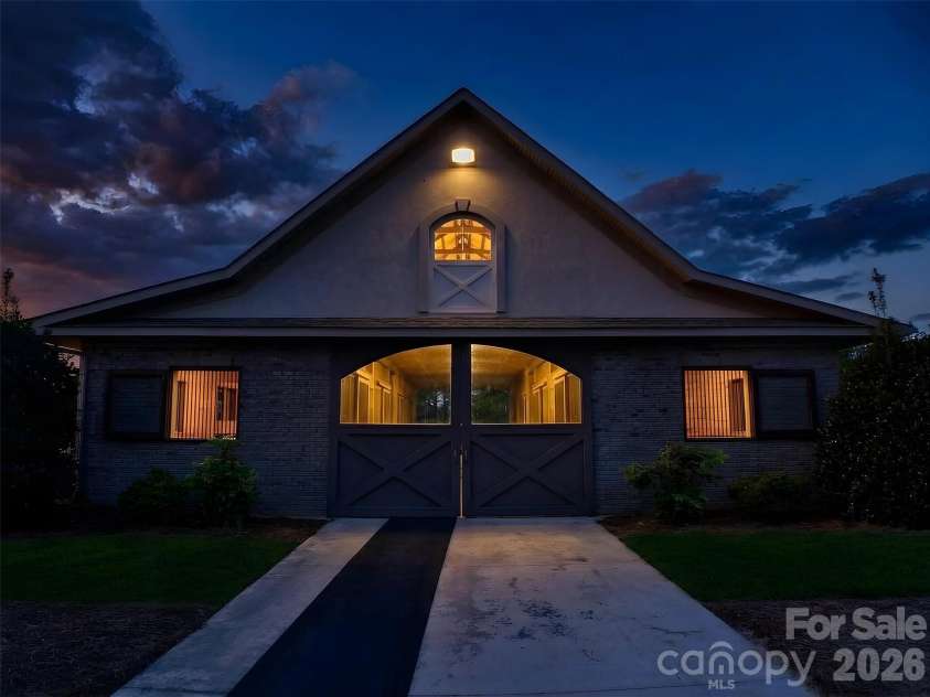 1519 Nc Hwy 73 Highway, West End, NC 27376.  MLS# CAR4388913, YatesRealty ID 27561. 