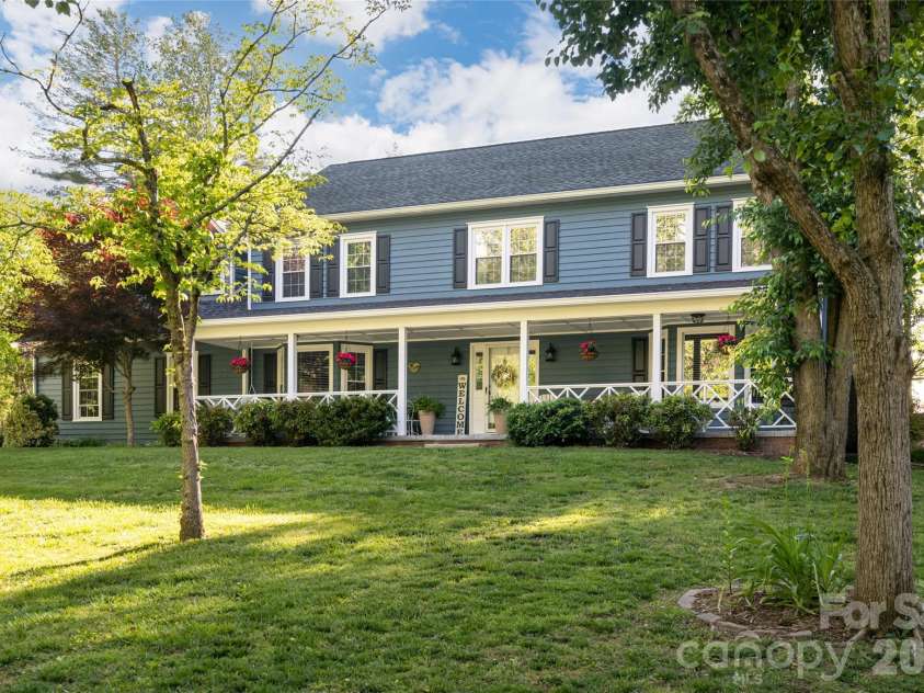 43 Tree Top Drive, Arden, NC 28704.  MLS# CAR4380367, YatesRealty ID 27562. 