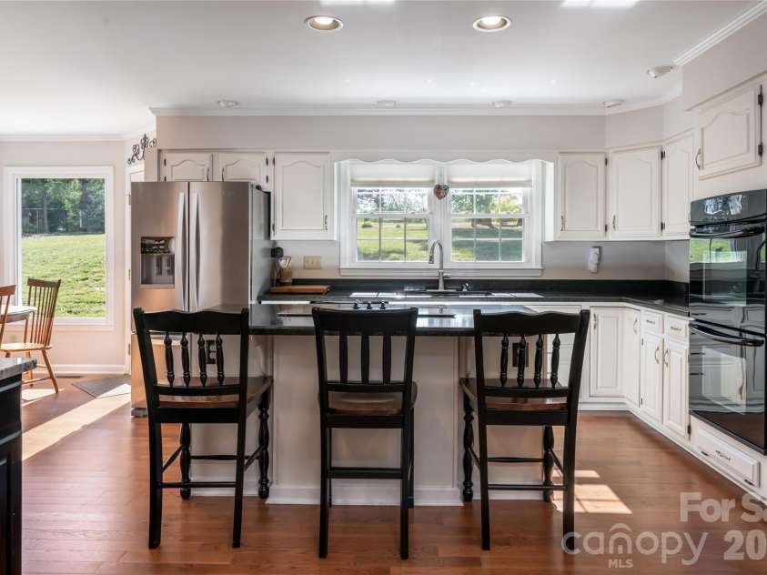43 Tree Top Drive, Arden, NC 28704.  MLS# CAR4380367, YatesRealty ID 27562. 