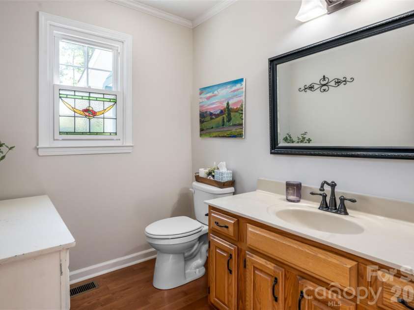 43 Tree Top Drive, Arden, NC 28704.  MLS# CAR4380367, YatesRealty ID 27562. 