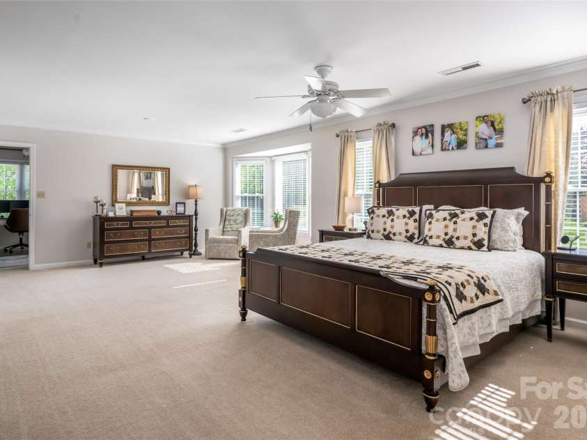 43 Tree Top Drive, Arden, NC 28704.  MLS# CAR4380367, YatesRealty ID 27562. 