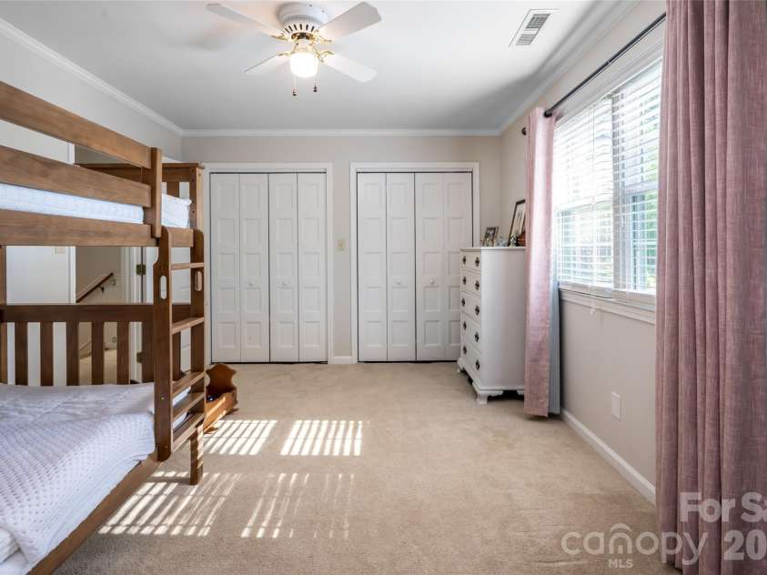 43 Tree Top Drive, Arden, NC 28704.  MLS# CAR4380367, YatesRealty ID 27562. 