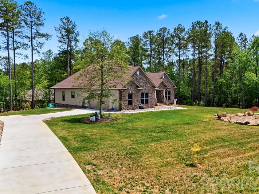 111 Lakefront Drive, Connelly Springs, NC 28612.  MLS# CAR4382990, YatesRealty ID 27563. 