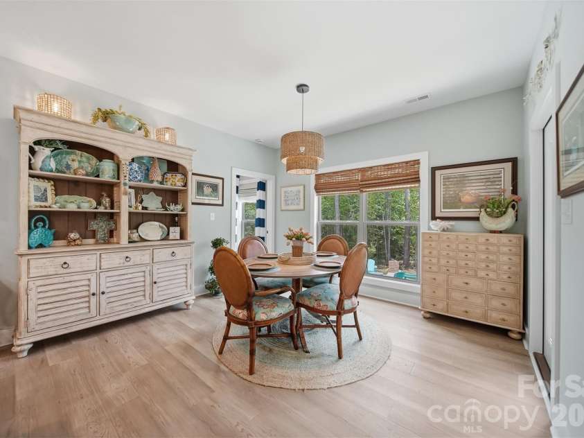 111 Lakefront Drive, Connelly Springs, NC 28612.  MLS# CAR4382990, YatesRealty ID 27563. Kitchen nook 