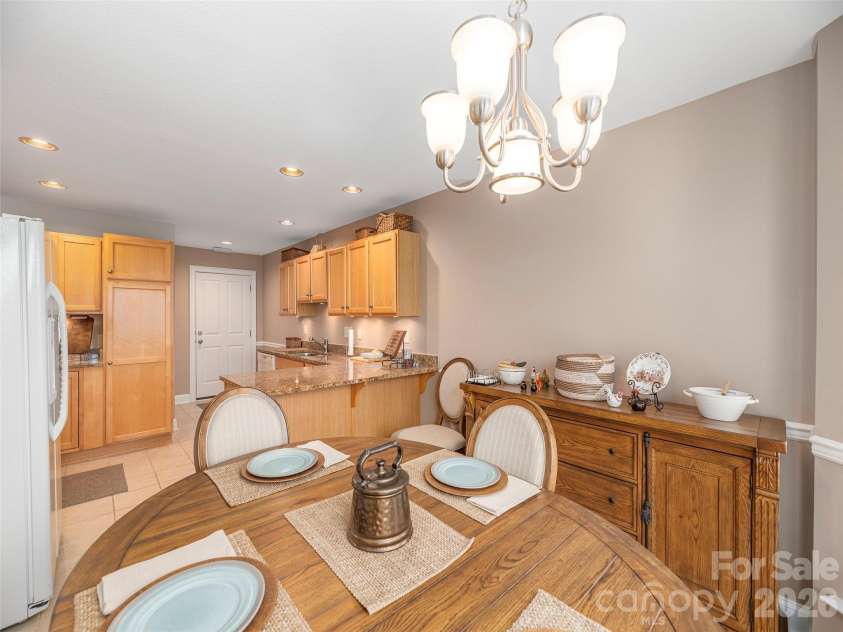 62 Denali Lane, Waynesville, NC 28786.  MLS# CAR4356624, YatesRealty ID 27564. 