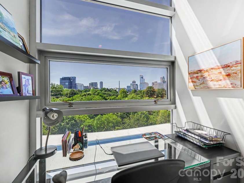 1100 Metropolitan Avenue, Charlotte, NC 28204.  MLS# CAR4378090, YatesRealty ID 27565. 