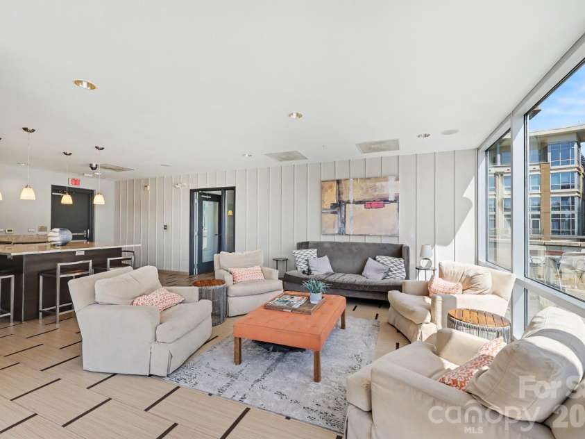 1100 Metropolitan Avenue, Charlotte, NC 28204.  MLS# CAR4378090, YatesRealty ID 27565. 