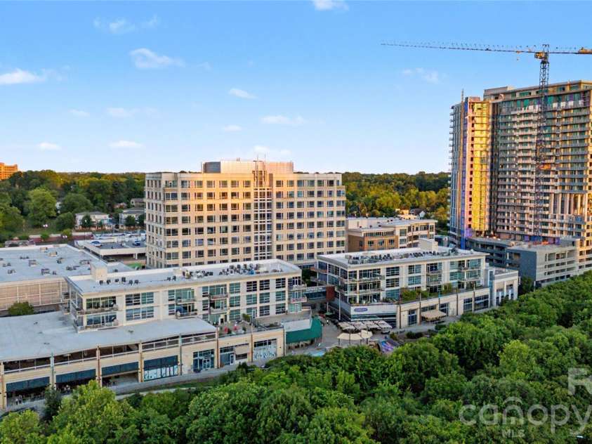 1100 Metropolitan Avenue, Charlotte, NC 28204.  MLS# CAR4378090, YatesRealty ID 27565. 