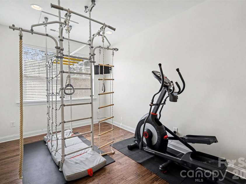 11530 Sweet Birch Lane, Charlotte, NC 28278.  MLS# CAR4380565, YatesRealty ID 27566. Loft