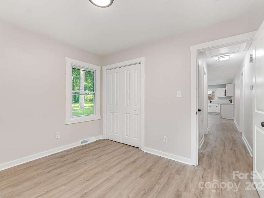 6557 Covecreek Drive, Charlotte, NC 28215.  MLS# CAR4277959, YatesRealty ID 27567. Bedroom