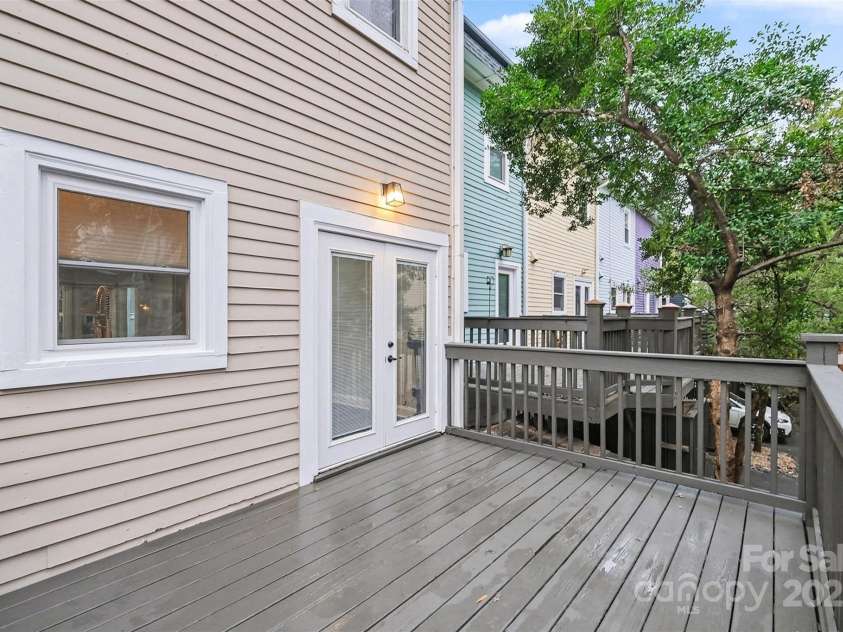 316 10th Street, Charlotte, NC 28202.  MLS# CAR4334172, YatesRealty ID 2757. 