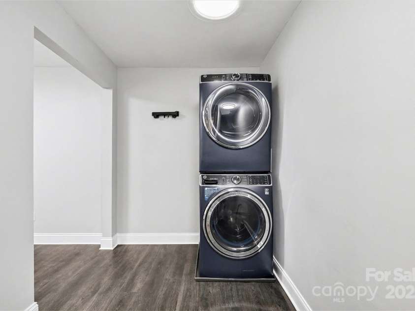 316 10th Street, Charlotte, NC 28202.  MLS# CAR4334172, YatesRealty ID 2757. 