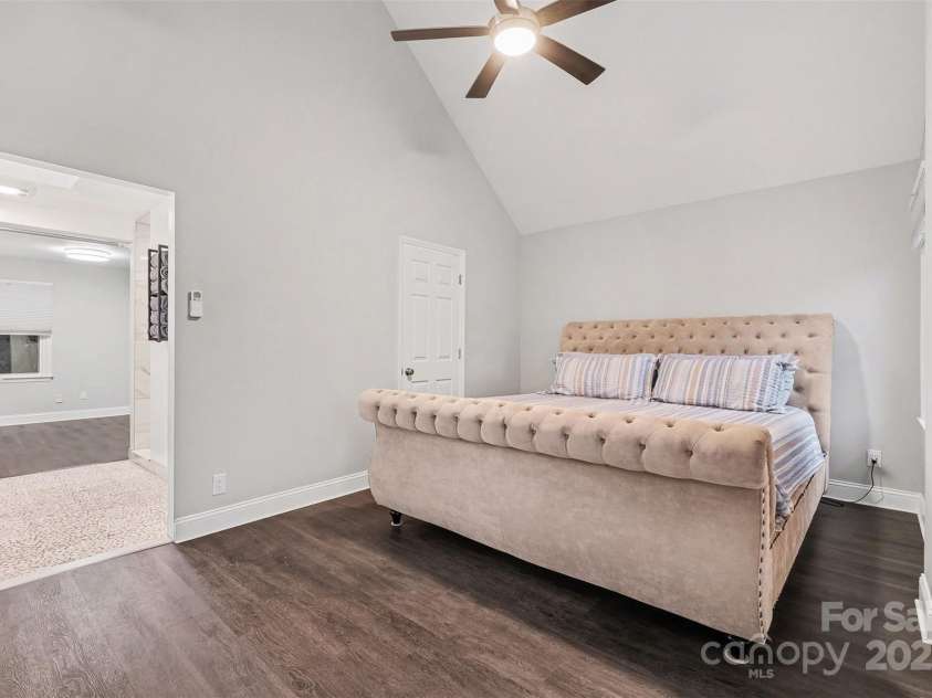 316 10th Street, Charlotte, NC 28202.  MLS# CAR4334172, YatesRealty ID 2757. 