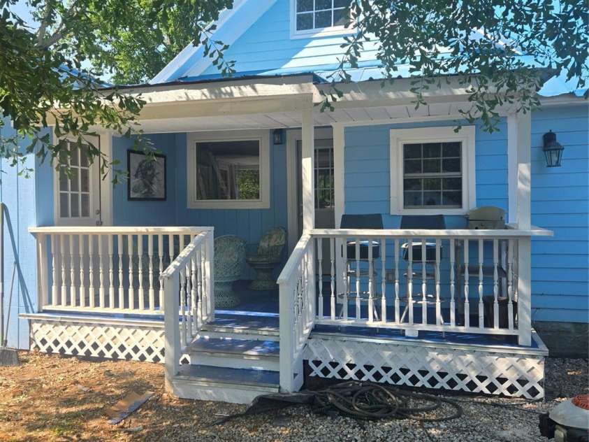 215 Cherry Mountain Street, Ellenboro, NC 28040.  MLS# CAR4385160, YatesRealty ID 27570. 