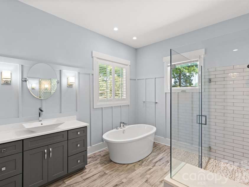 2917 Lake Shore Road, Denver, NC 28037.  MLS# CAR4372219, YatesRealty ID 27572. 