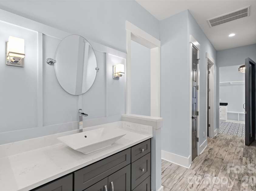2917 Lake Shore Road, Denver, NC 28037.  MLS# CAR4372219, YatesRealty ID 27572. 