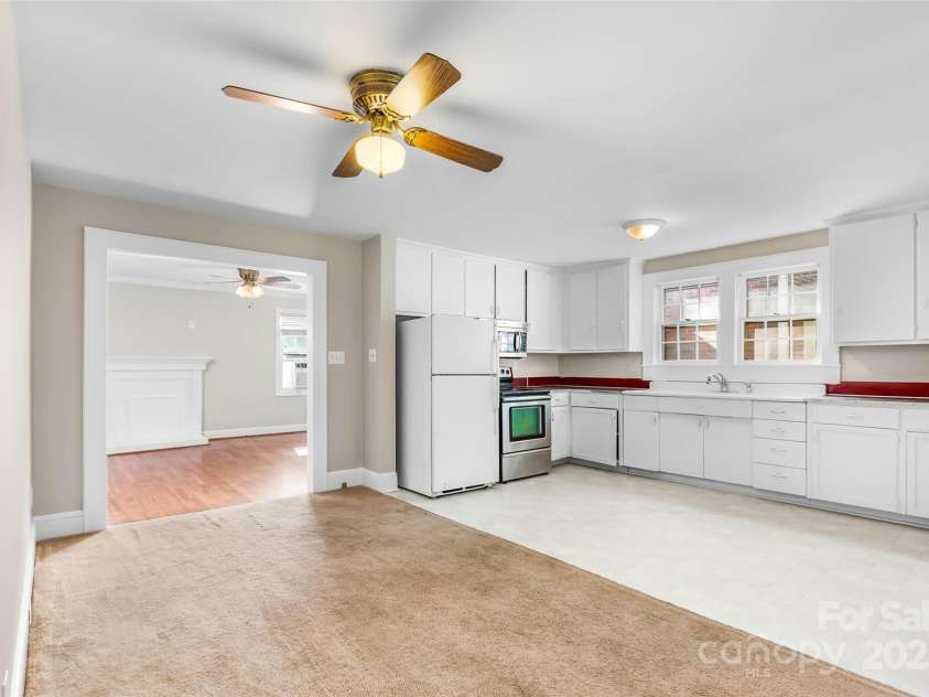 5353 NC Hwy 150 Highway, Lexington, NC 27295.  MLS# CAR4284132, YatesRealty ID 27572. 