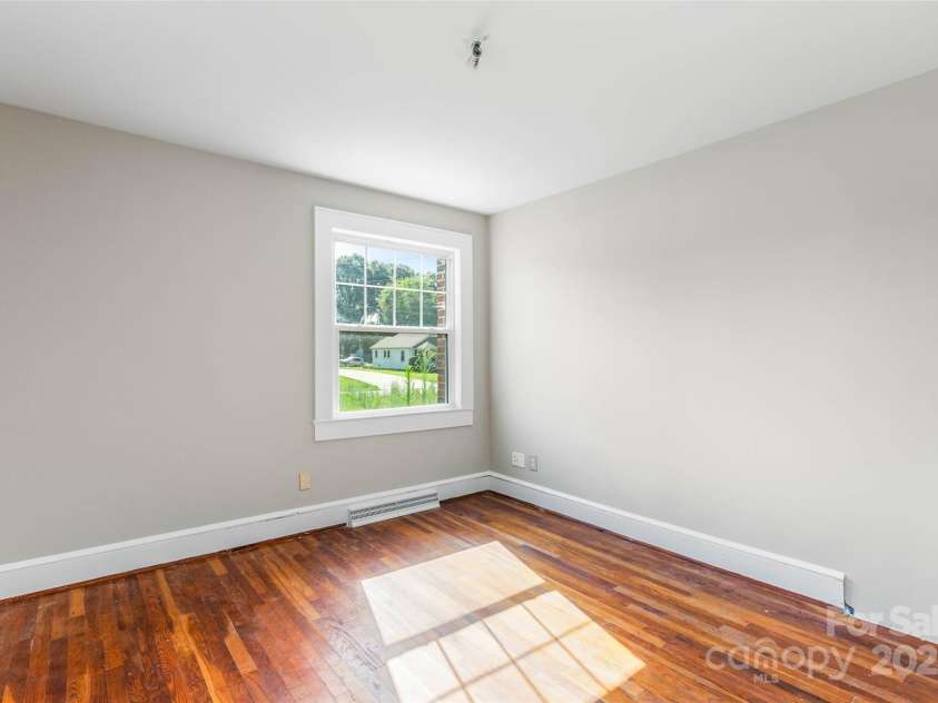 5353 NC Hwy 150 Highway, Lexington, NC 27295.  MLS# CAR4284132, YatesRealty ID 27572. 