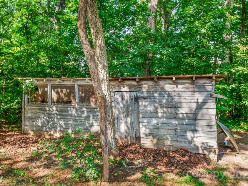 5353 NC Hwy 150 Highway, Lexington, NC 27295.  MLS# CAR4284132, YatesRealty ID 27572. 