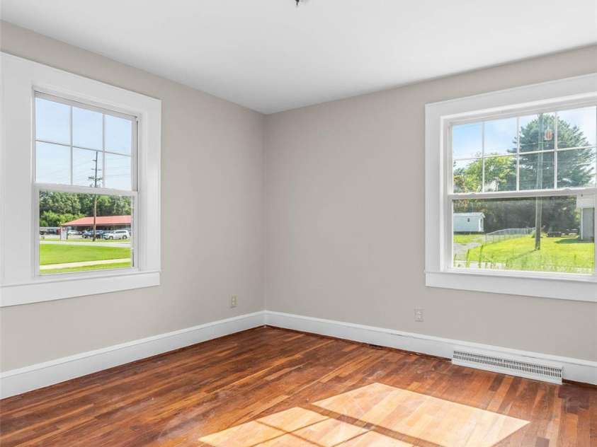 5353 NC Hwy 150 Highway, Lexington, NC 27295.  MLS# CAR4284132, YatesRealty ID 27572. 