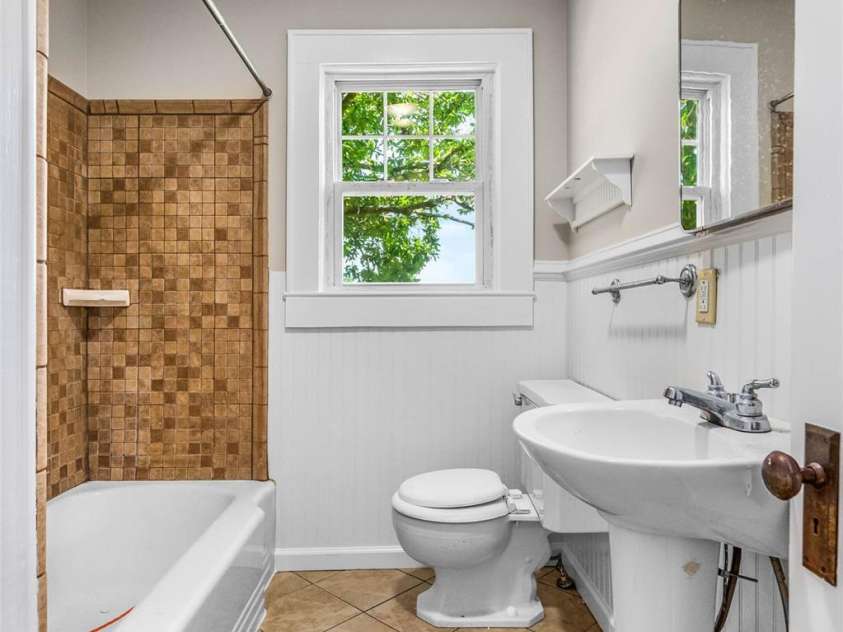 5353 NC Hwy 150 Highway, Lexington, NC 27295.  MLS# CAR4284132, YatesRealty ID 27572. 