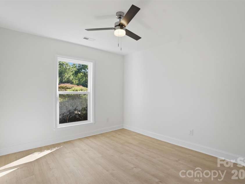 9212 Plashet Lane, Mint Hill, NC 28227.  MLS# CAR4383921, YatesRealty ID 27573. Final Bedroom 