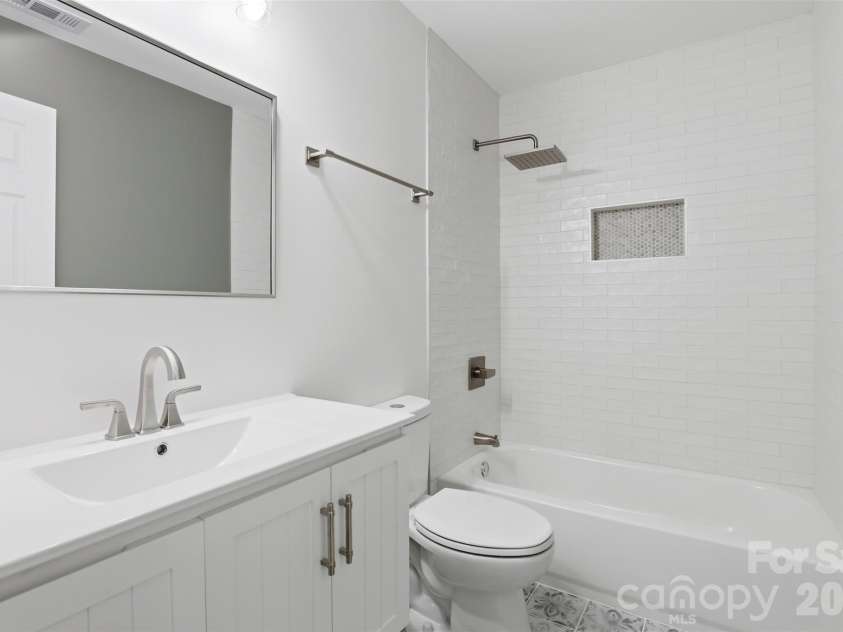 9212 Plashet Lane, Mint Hill, NC 28227.  MLS# CAR4383921, YatesRealty ID 27573. Secondary bathroom
