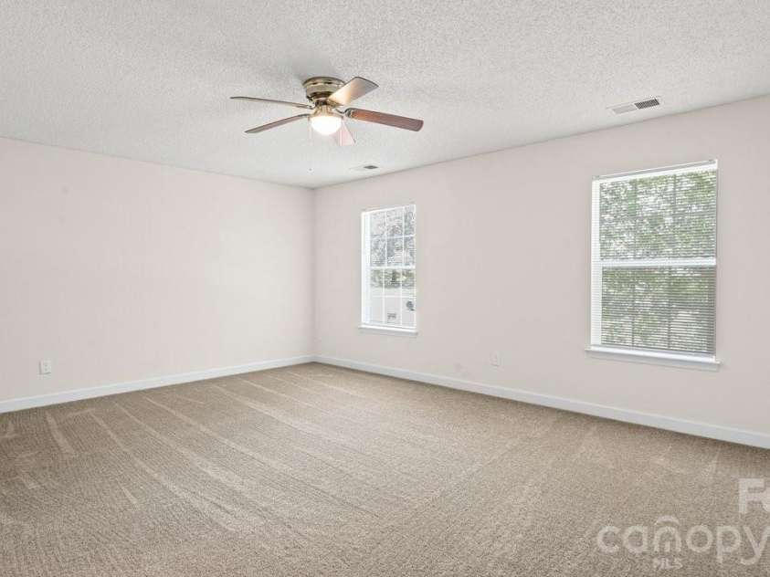 2114 Pleasant Dale Drive, Charlotte, NC 28214.  MLS# CAR4382602, YatesRealty ID 27574. 