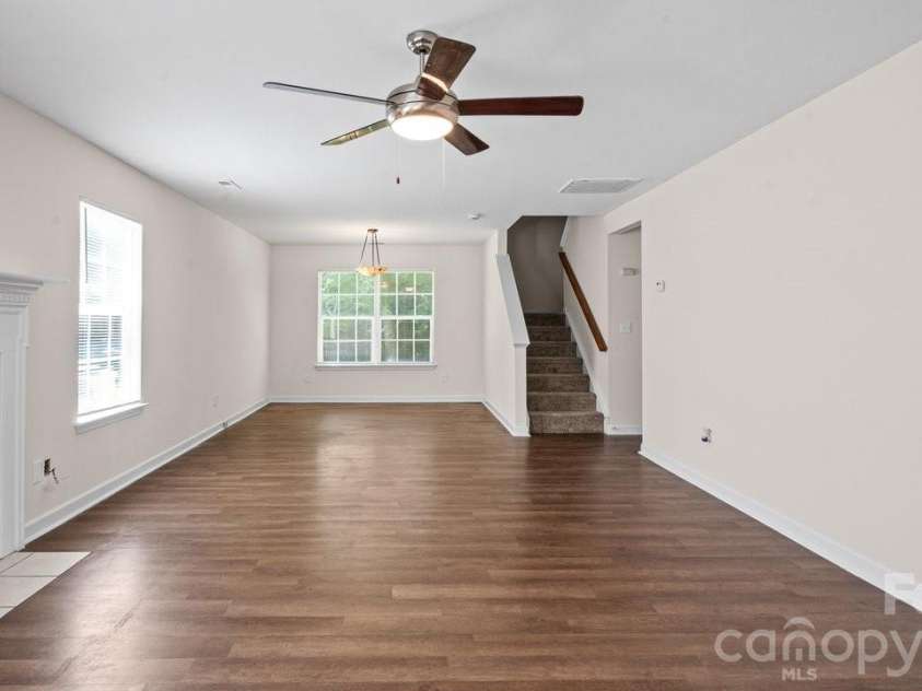 2114 Pleasant Dale Drive, Charlotte, NC 28214.  MLS# CAR4382602, YatesRealty ID 27574. 
