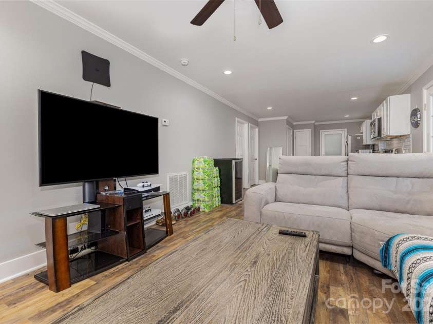 2307 Pritchard Street, Kannapolis, NC 28081.  MLS# CAR4282558, YatesRealty ID 27574. 