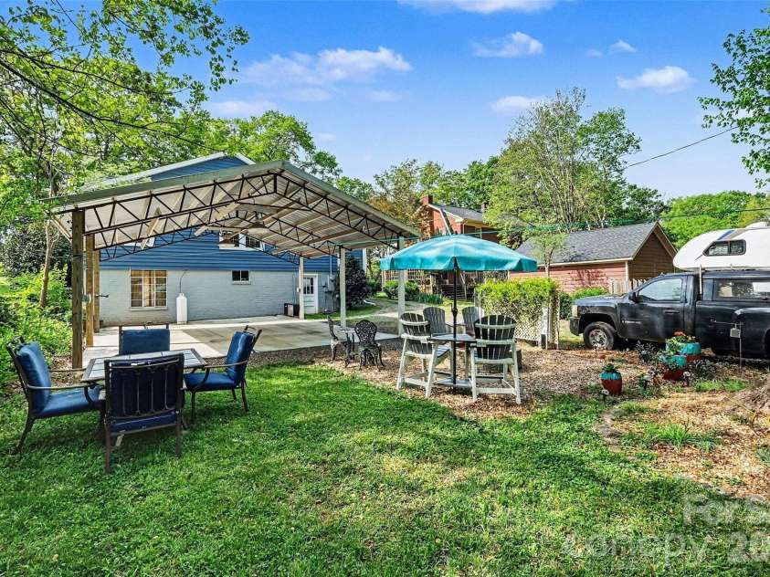 720 Sumter Street, Shelby, NC 28150.  MLS# CAR4367806, YatesRealty ID 27575. ...and multiple seating areas