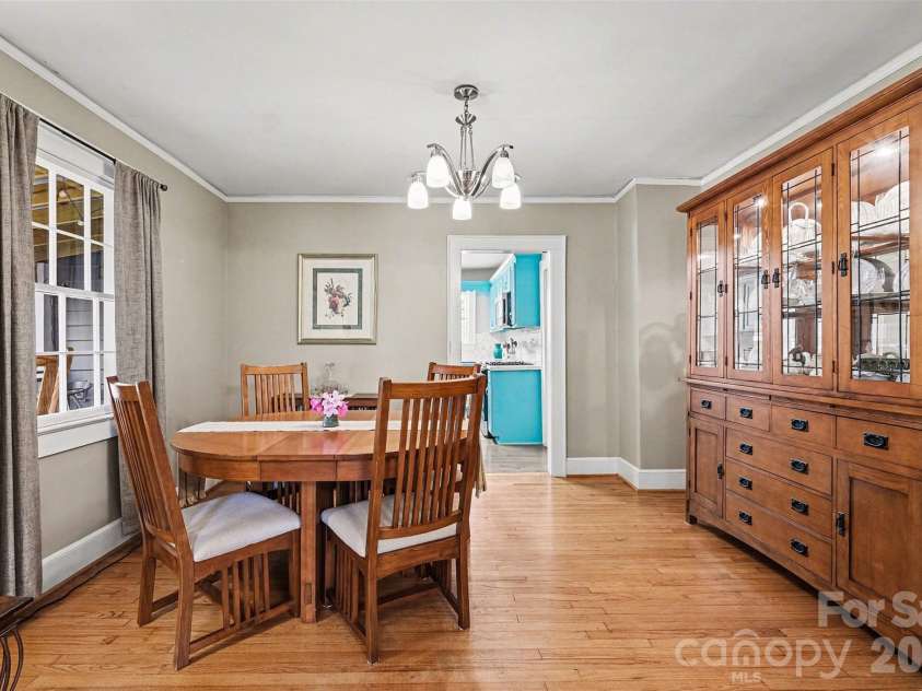 720 Sumter Street, Shelby, NC 28150.  MLS# CAR4367806, YatesRealty ID 27575. The dining room flows into the kitchen.