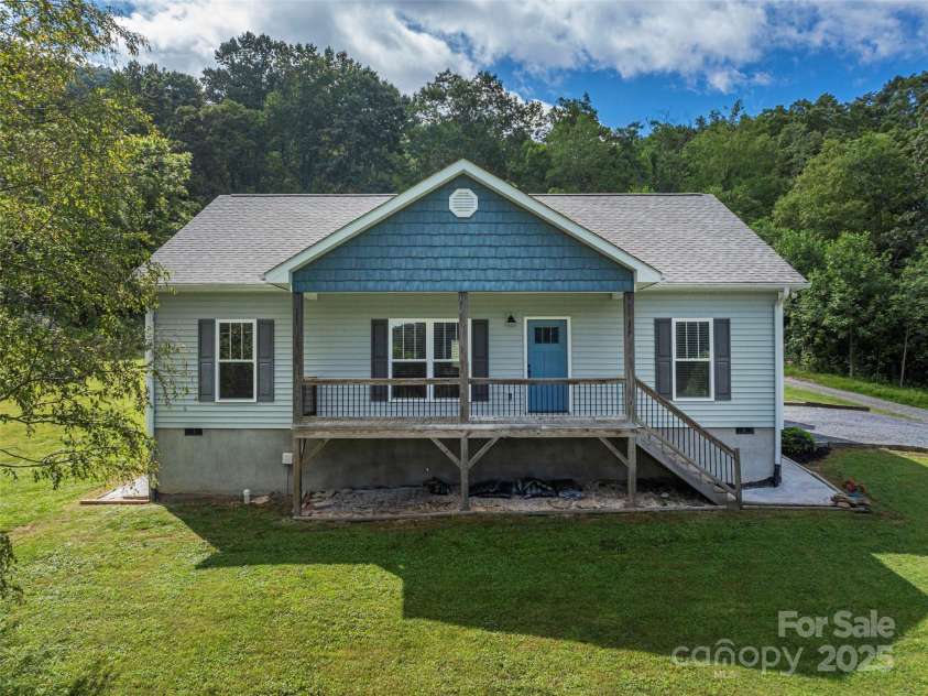 337 Split Pine Cove, Clyde, NC 28721.  MLS# CAR4284466, YatesRealty ID 27577. 