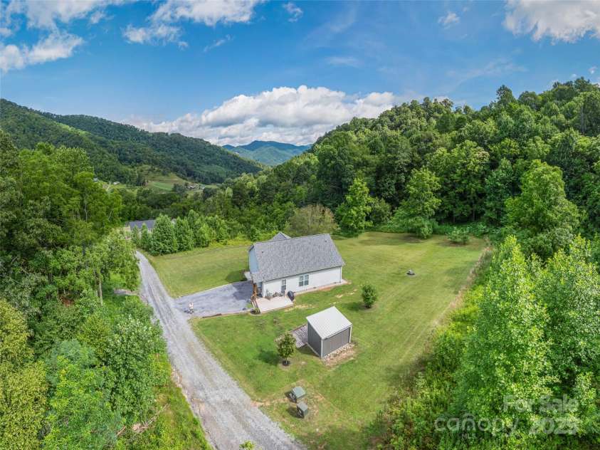337 Split Pine Cove, Clyde, NC 28721.  MLS# CAR4284466, YatesRealty ID 27577. 