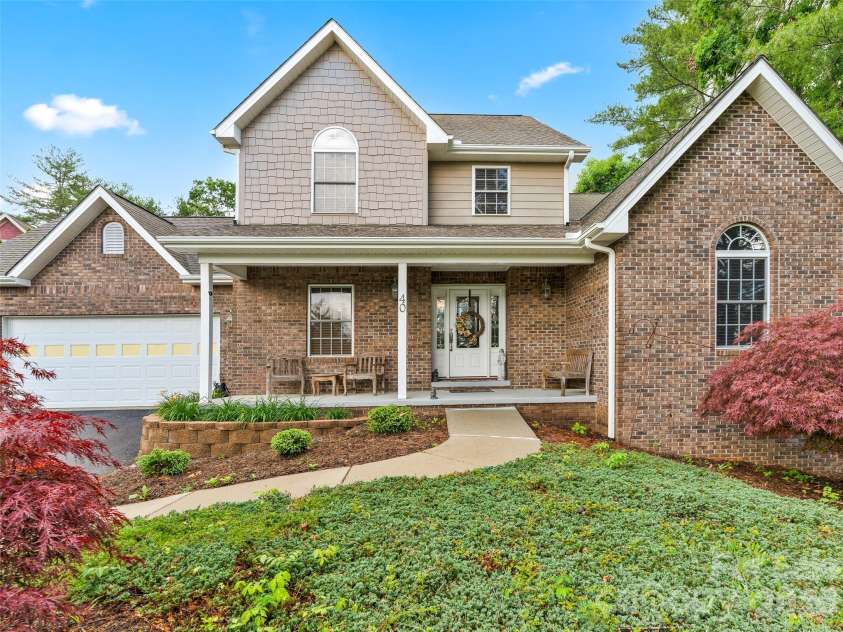 40 Hope Road, Weaverville, NC 28787.  MLS# CAR4387597, YatesRealty ID 27578. 