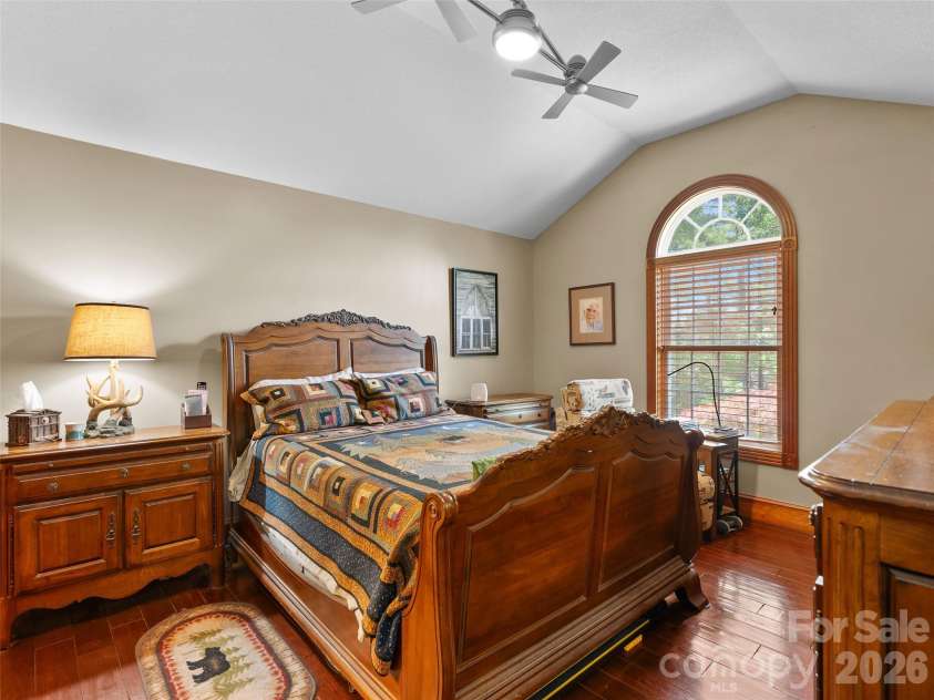 40 Hope Road, Weaverville, NC 28787.  MLS# CAR4387597, YatesRealty ID 27578. 