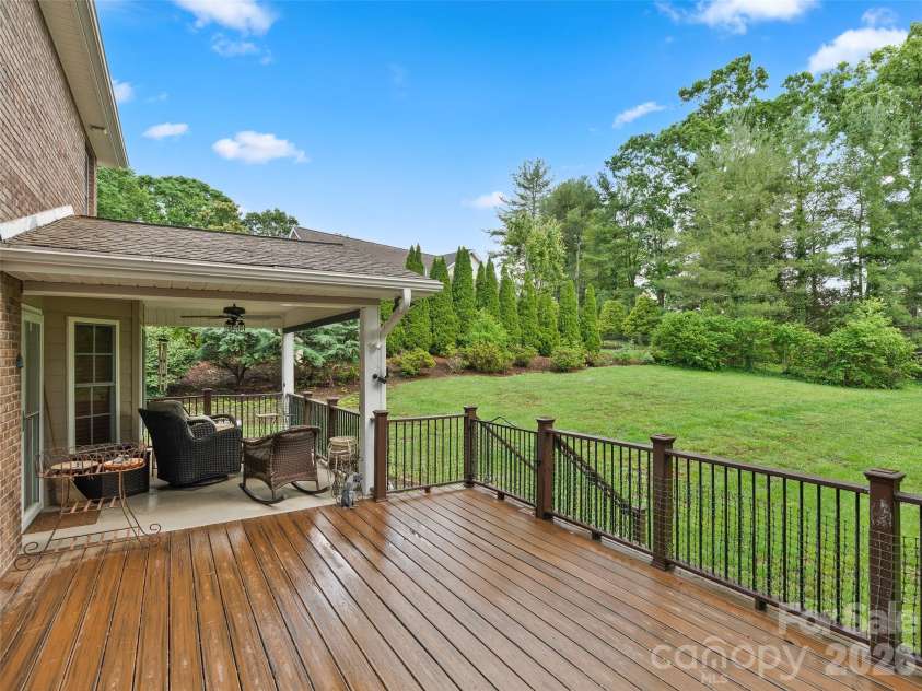 40 Hope Road, Weaverville, NC 28787.  MLS# CAR4387597, YatesRealty ID 27578. 