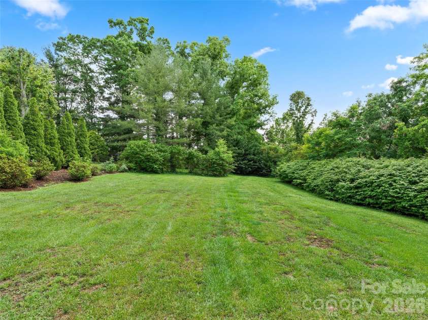 40 Hope Road, Weaverville, NC 28787.  MLS# CAR4387597, YatesRealty ID 27578. 