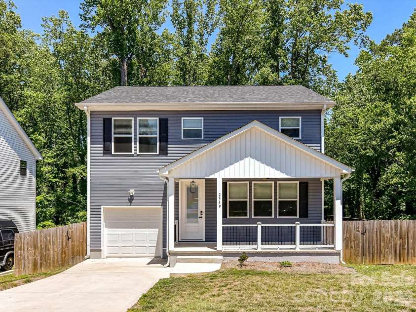 2369 Glenwood Street, Kannapolis, NC 28083.  MLS# CAR4384660, YatesRealty ID 27579. 