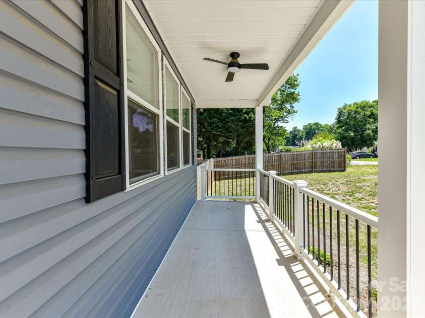 2369 Glenwood Street, Kannapolis, NC 28083.  MLS# CAR4384660, YatesRealty ID 27579. 