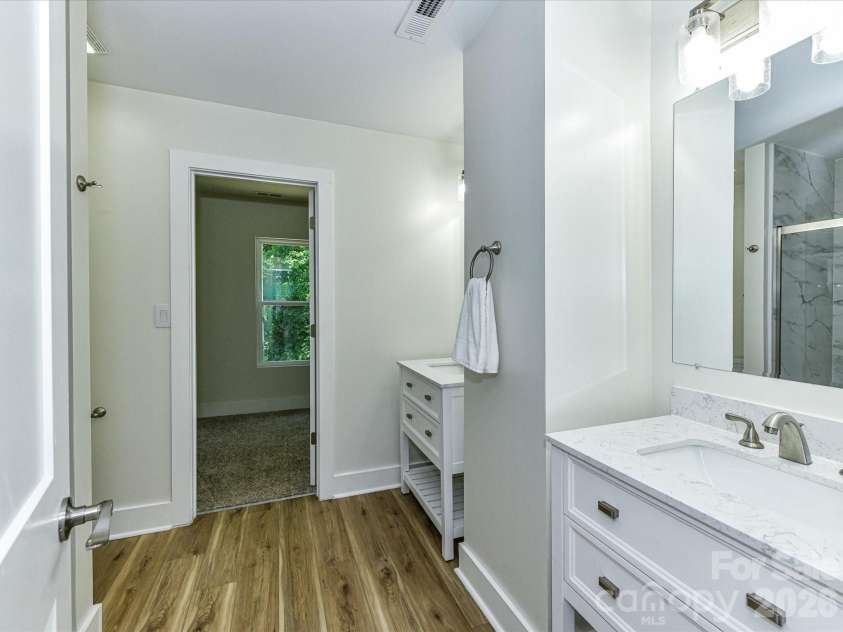2369 Glenwood Street, Kannapolis, NC 28083.  MLS# CAR4384660, YatesRealty ID 27579. Primary Bath