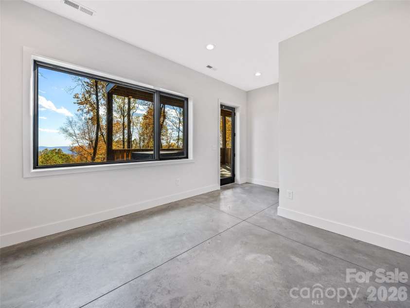 15 Laurel Ledge Way, Fletcher, NC 28732.  MLS# CAR4316029, YatesRealty ID 2758. Kitchenette/Living area.