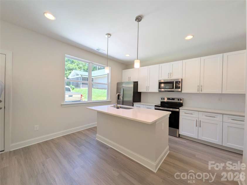 209 James Street, Kannapolis, NC 28083.  MLS# CAR4384719, YatesRealty ID 27580. GE SS appliance package
