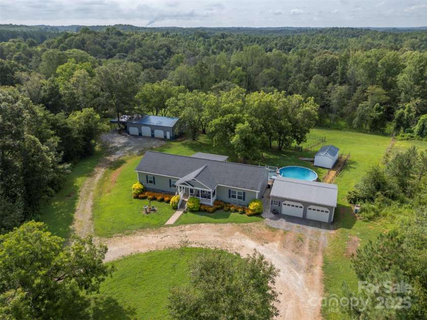 178 Star Trail Drive, Forest City, NC 28043.  MLS# CAR4284422, YatesRealty ID 27581. 