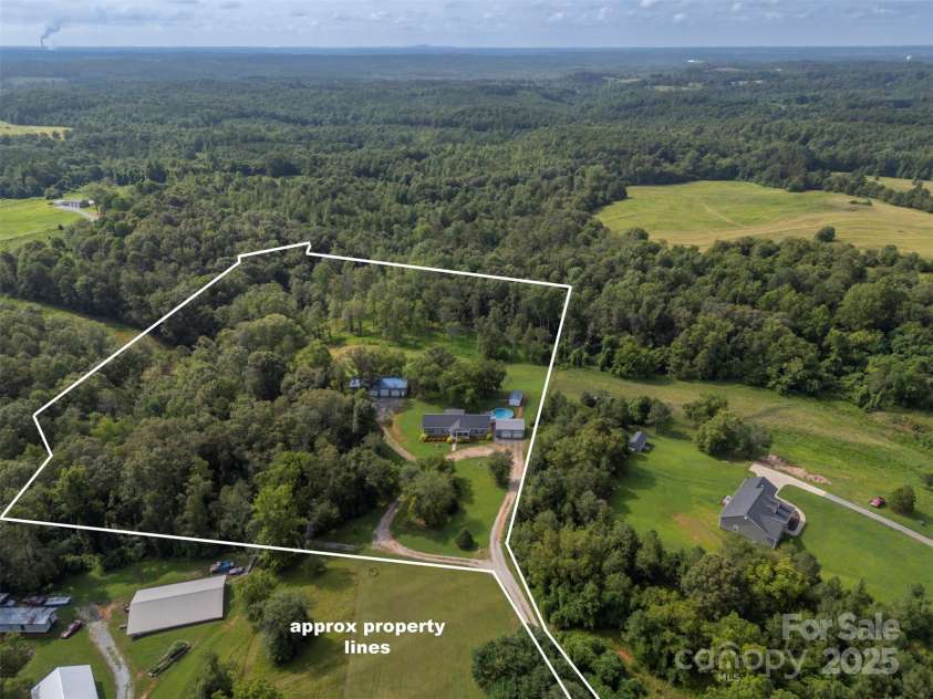 178 Star Trail Drive, Forest City, NC 28043.  MLS# CAR4284422, YatesRealty ID 27581. 