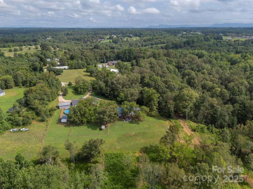 178 Star Trail Drive, Forest City, NC 28043.  MLS# CAR4284422, YatesRealty ID 27581. 