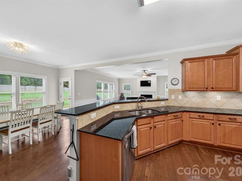 2408 Labelle Drive, Waxhaw, NC 28173.  MLS# CAR4358881, YatesRealty ID 27581. 