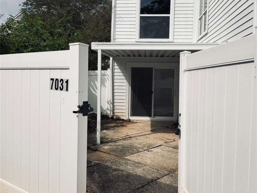 7031 Stonington Lane, Charlotte, NC 28227.  MLS# CAR4388033, YatesRealty ID 27582. 