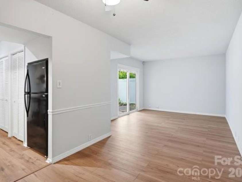 7031 Stonington Lane, Charlotte, NC 28227.  MLS# CAR4388033, YatesRealty ID 27582. 
