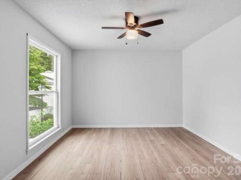 7031 Stonington Lane, Charlotte, NC 28227.  MLS# CAR4388033, YatesRealty ID 27582. 